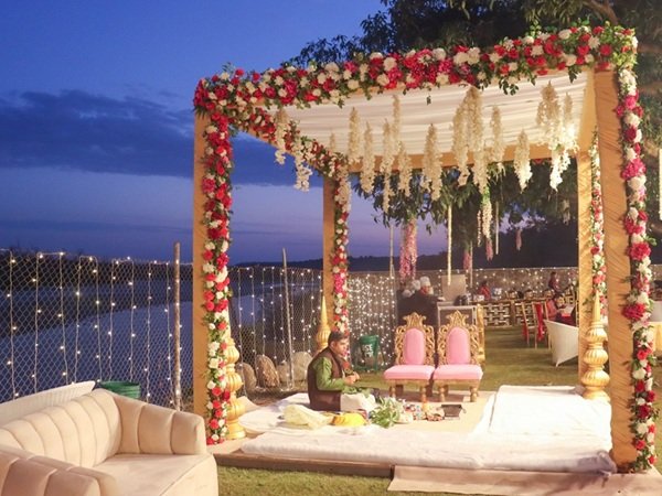best resort in ramnagar